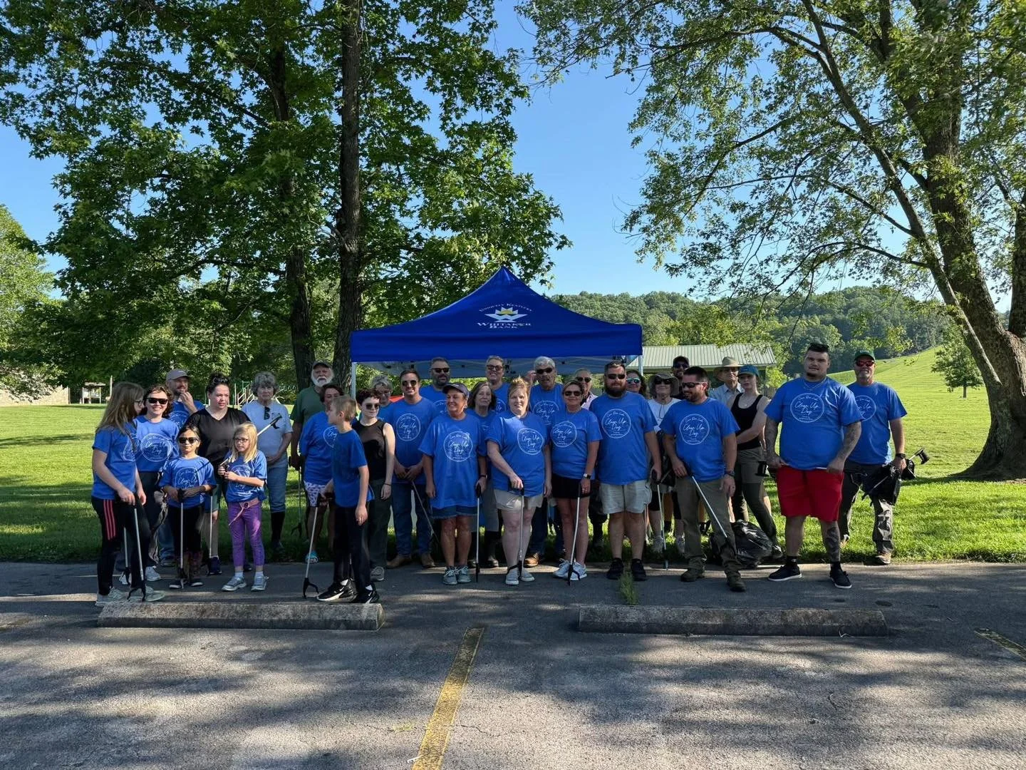 Cave Run Lake Cleanup Volunteers