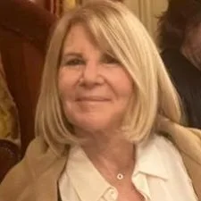 Silvia Sneidermanis, Membership