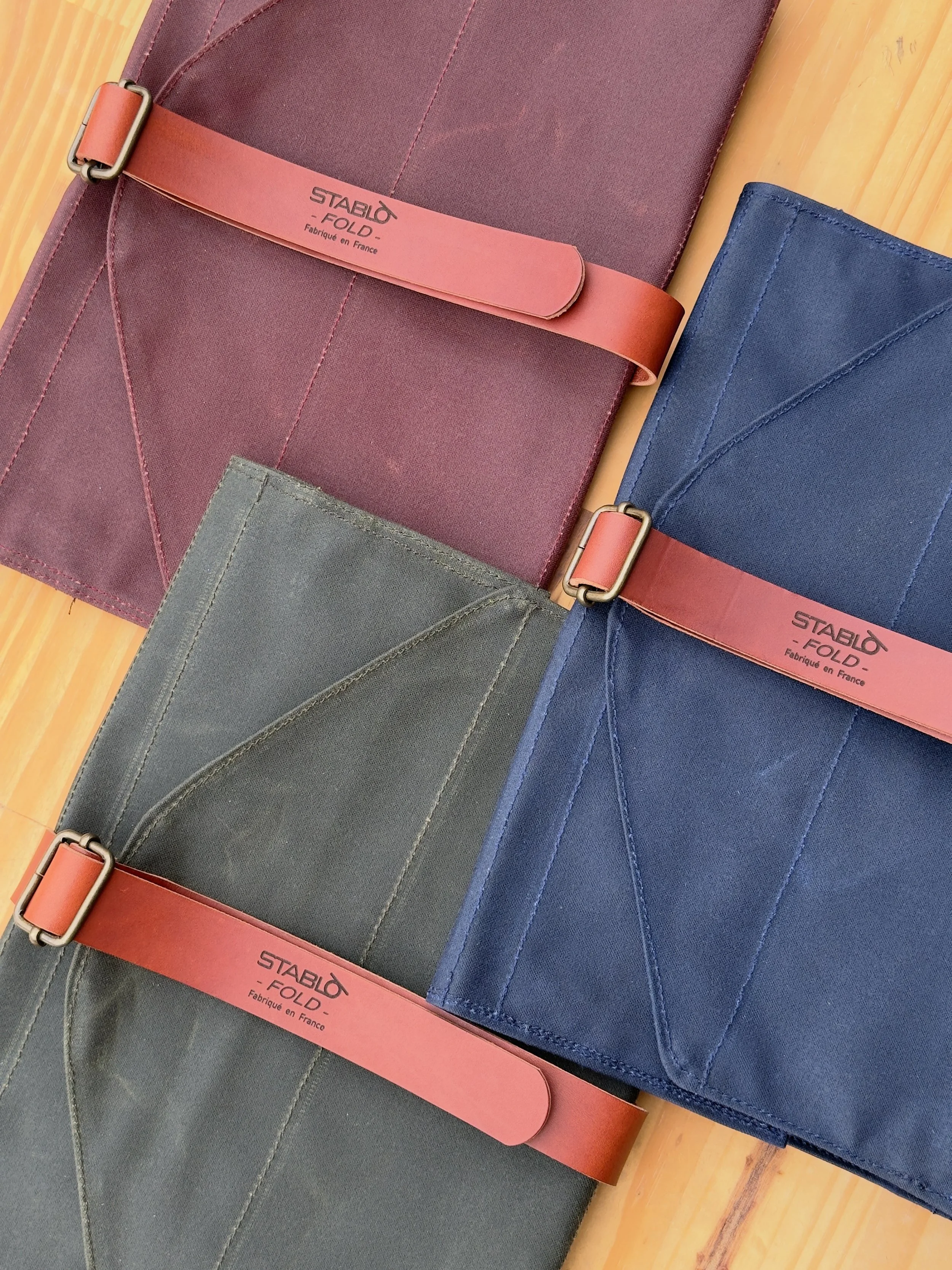 StablO Fold - Étui en toile cirée pour chevalet StablO et accessoires