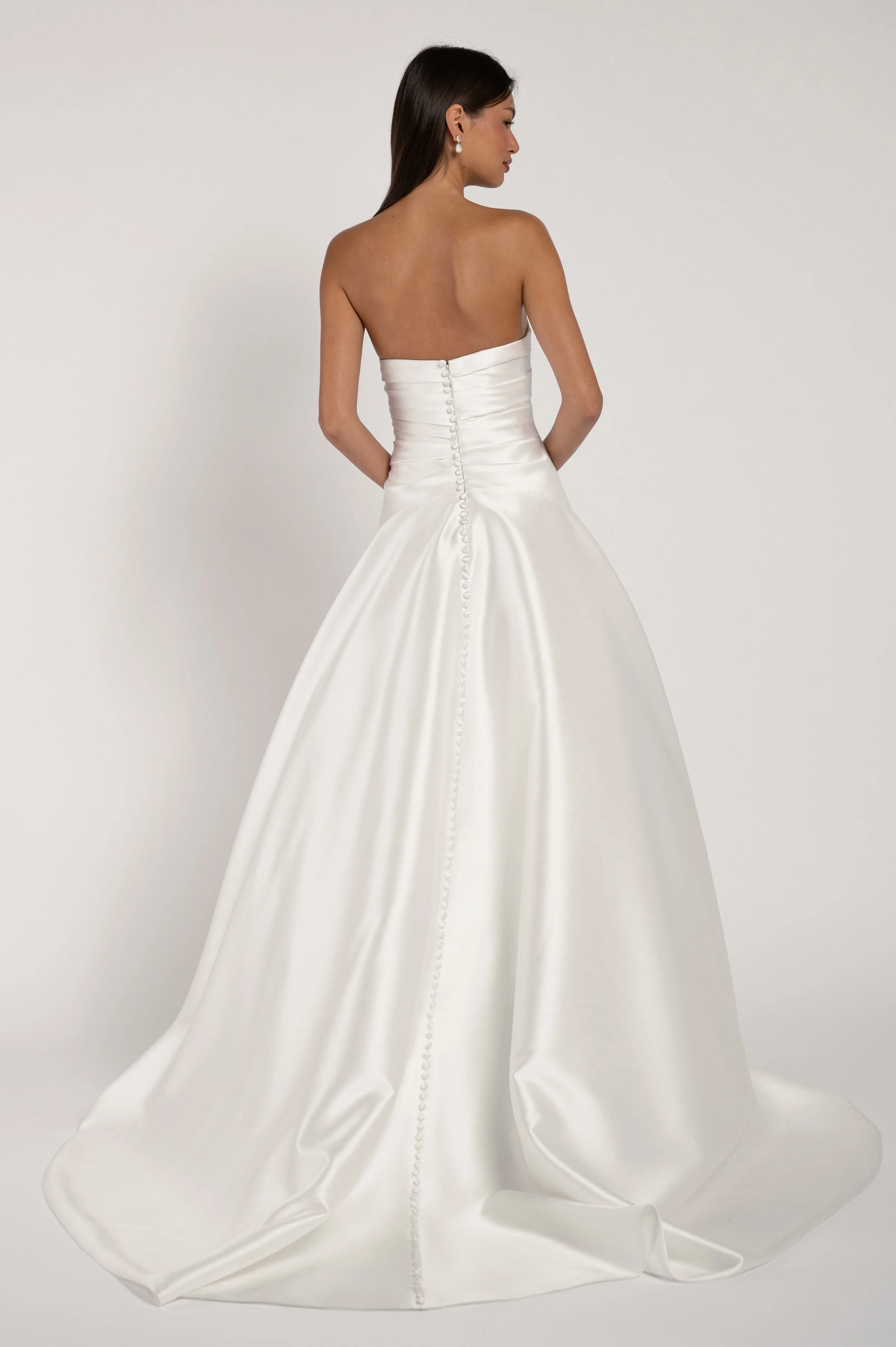 Ellery_Ecomm_44570_Edited_2A_2400x3600.jpg