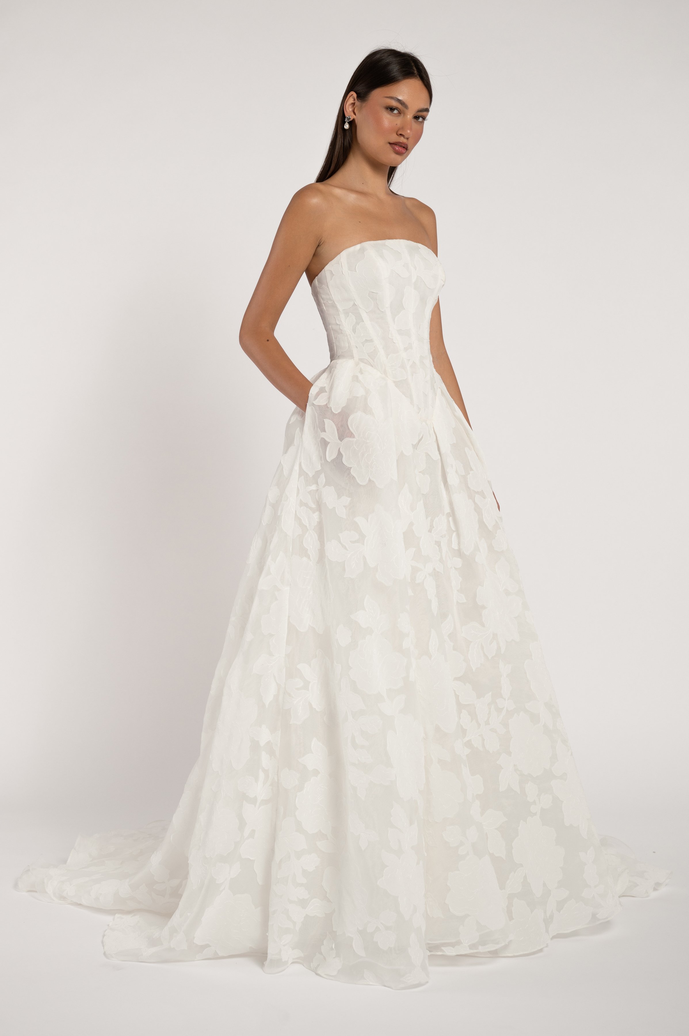 Alva_Ecomm_44685_Edited_3A_2400x3600.jpg