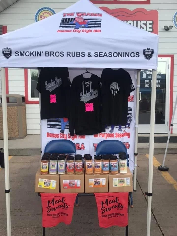 Smokin Bros Sideline.JPG