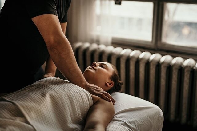 Grant me the serenity accept the things I cannot change...
And when I cannot change them, book a massage! 💆 ✨ .
📸: @wildlyadventurous_photo .
.
.
.
.
.
.
#yeg #edm #edmonton #780 #rmt #massage #massagetherapy #therapy #health #wellness #selfcare #r