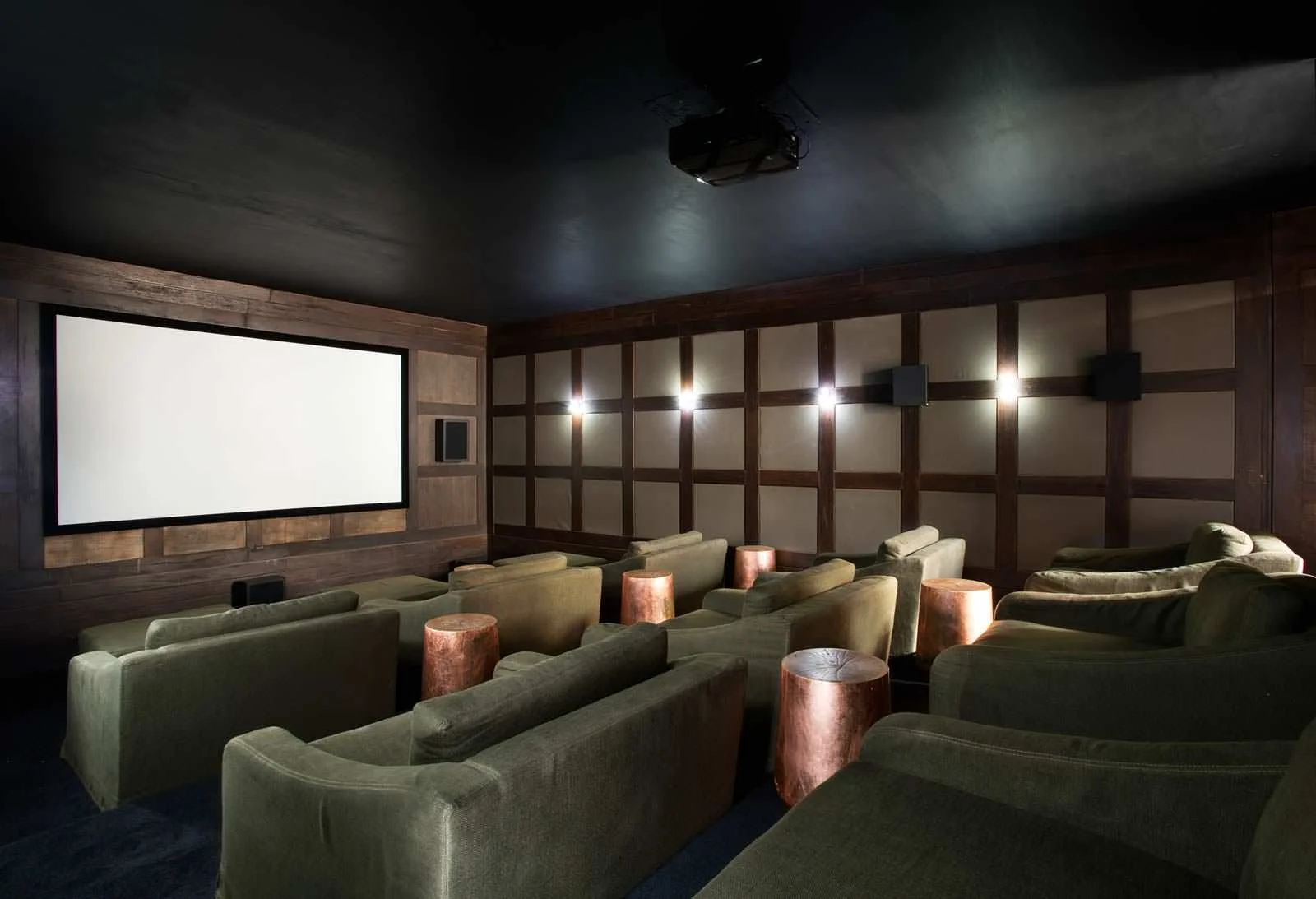 25-The Cinema.jpg