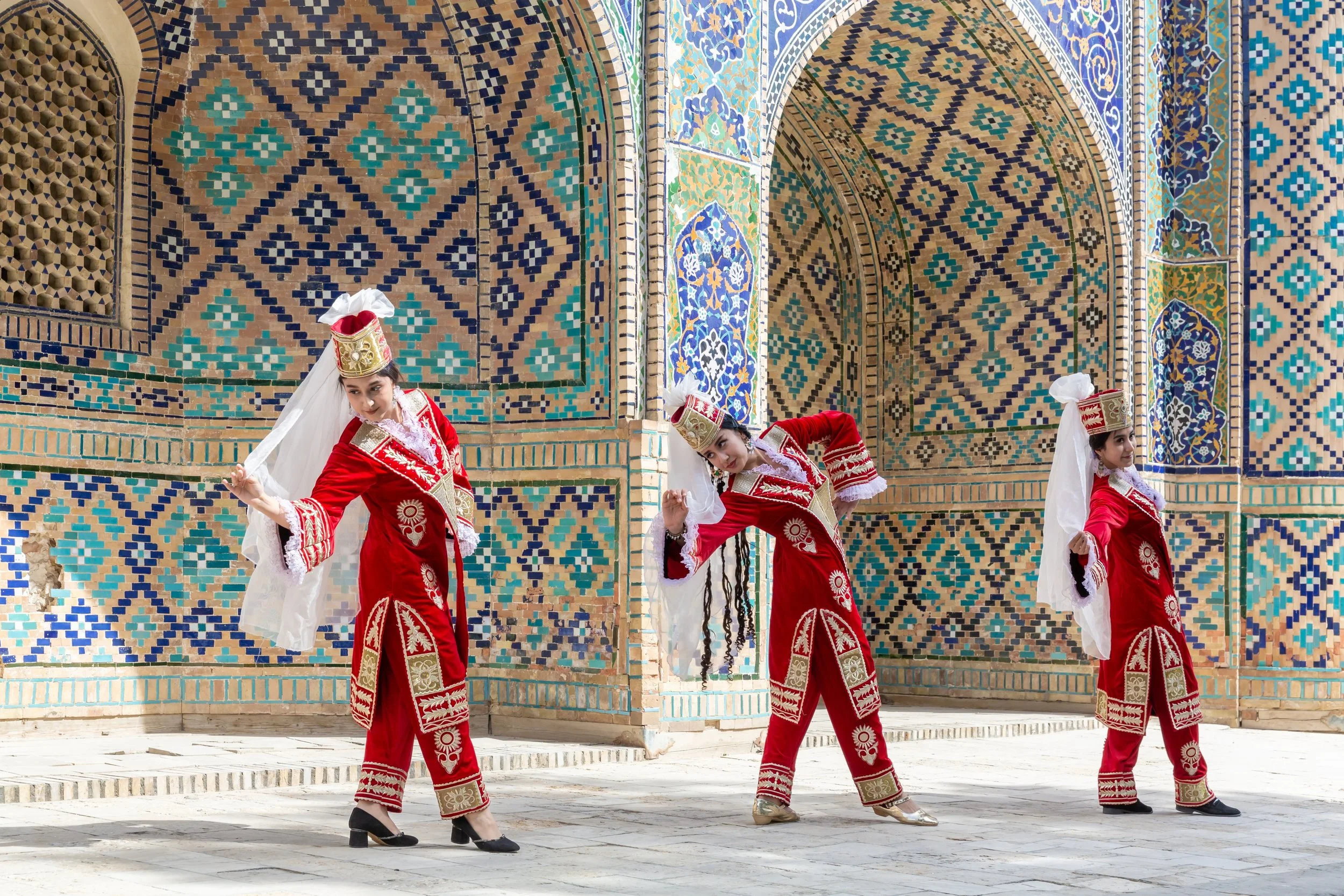 Uzbek Dancers.jpg