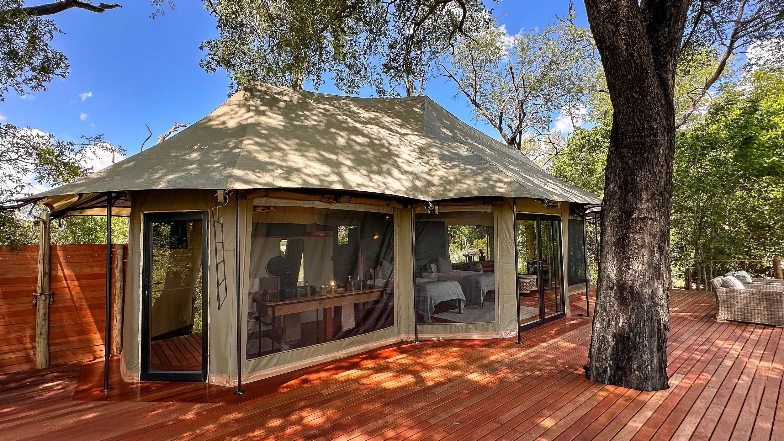 AHBS Macatoo 37 Standard tent Ext.jpg