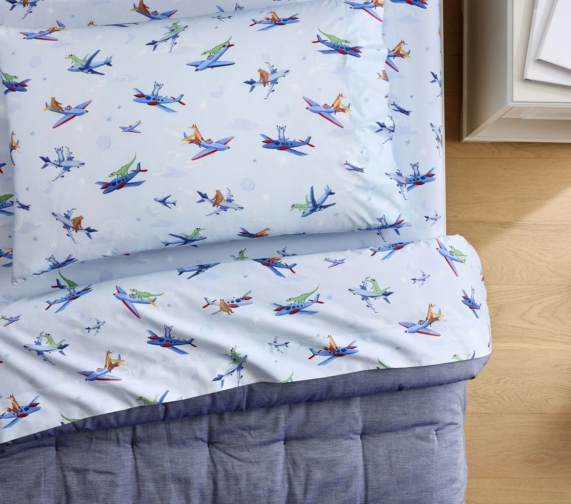 animal-airplanes-organic-sheet-set-xl (2).jpg