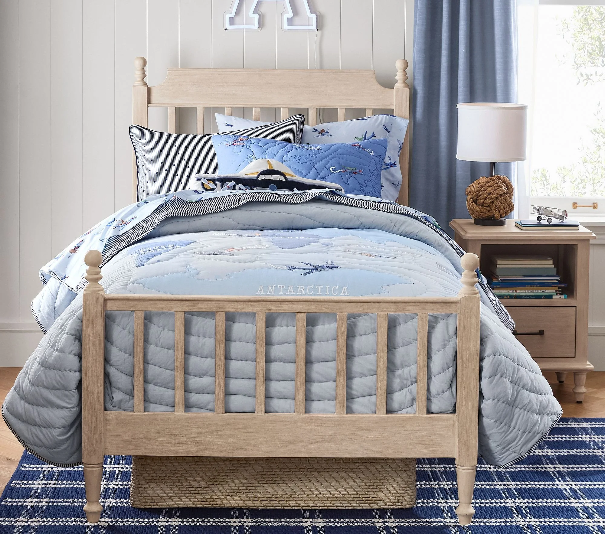 joss-nightstand-19-xl.jpg