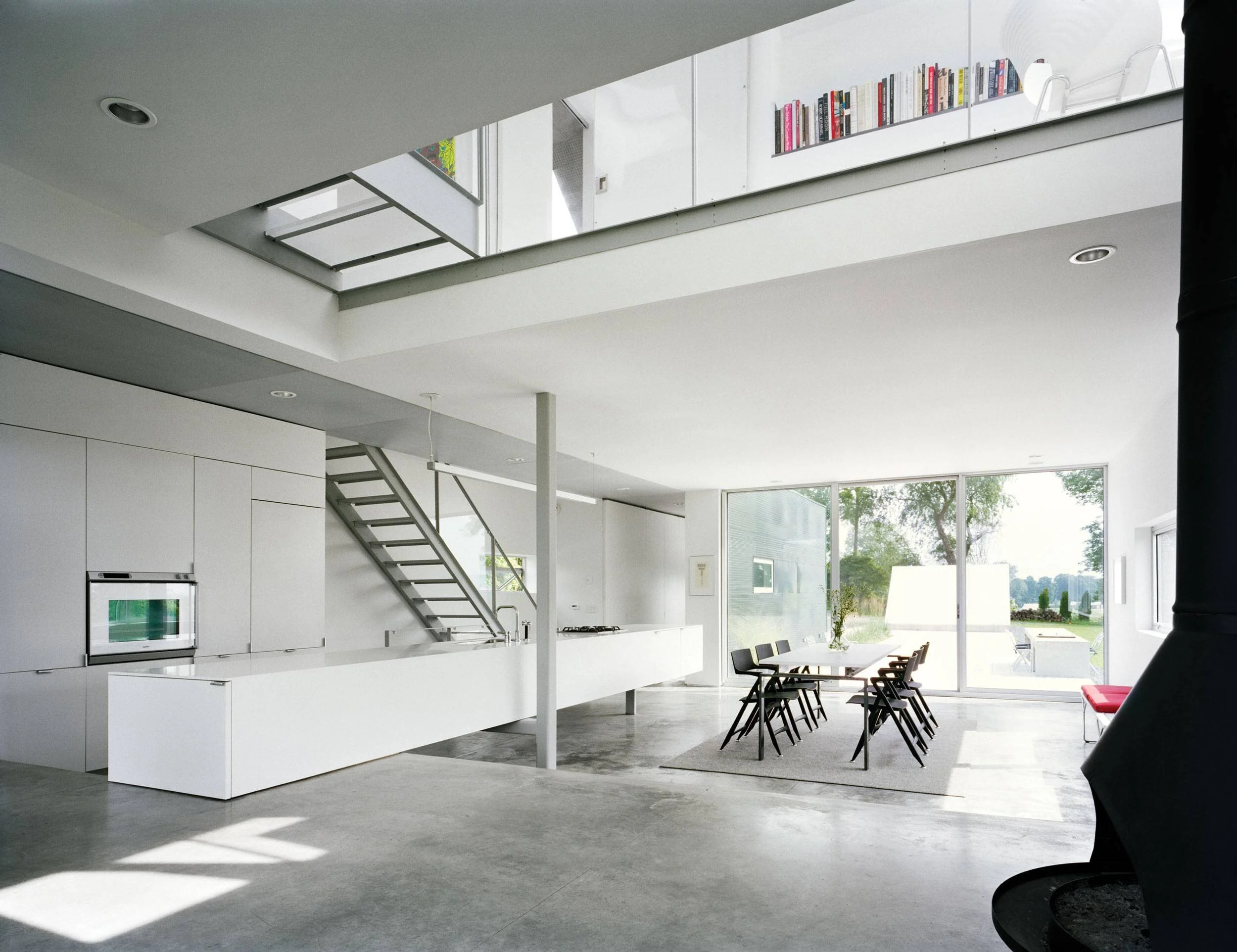 05-cc01-house-squoosh-photoshop-optimized.jpg