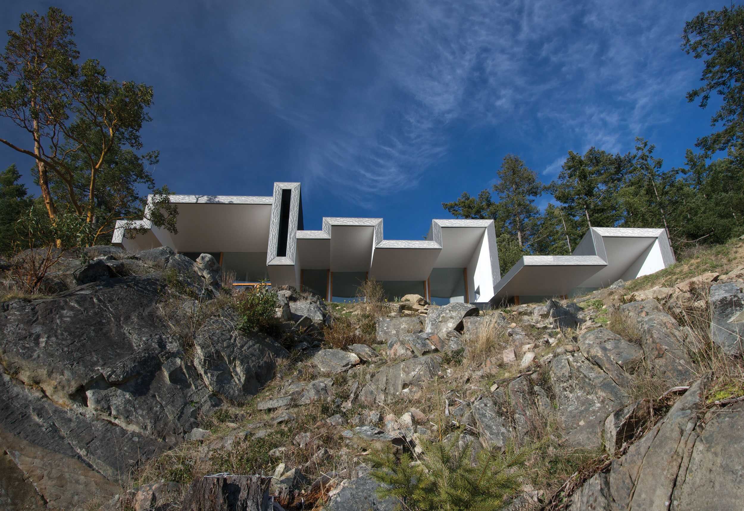 02-ridge-house-squoosh-photoshop-optimized.jpg