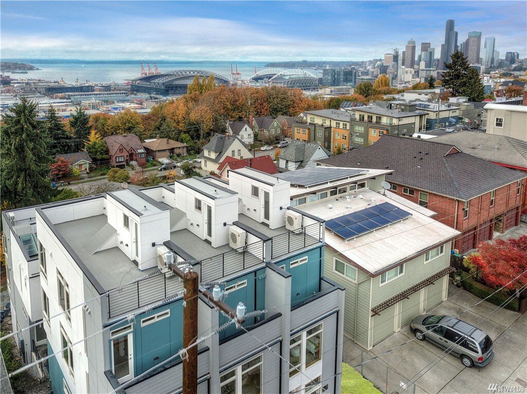 1921 13th Ave S, Seattle&lt;strong&gt;Sold for $725,000, Represented Buyer &amp; Seller&lt;/strong&gt;