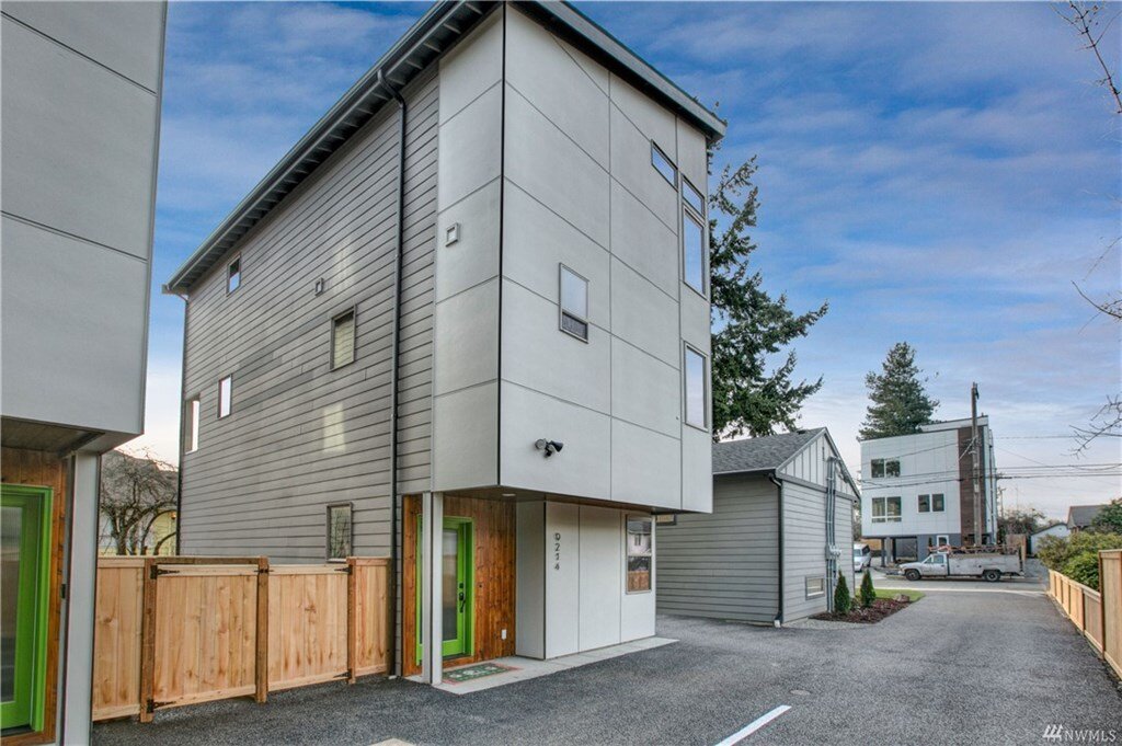 9212 15th Ave SW, Seattle&lt;strong&gt;Sold for $597,000, Represented Seller&lt;/strong&gt;