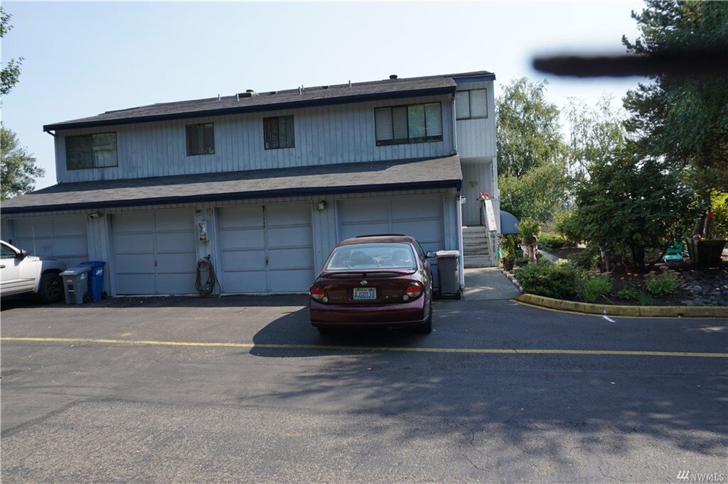 24756 45th Place S, Kent&lt;strong&gt;Sold for $105,000, Represented Buyer&lt;/strong&gt;
