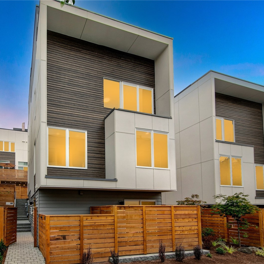 4725 32nd Ave S Unit #B, Seattle&lt;strong&gt;Sold for $581,997, Represented Seller&lt;/strong&gt;