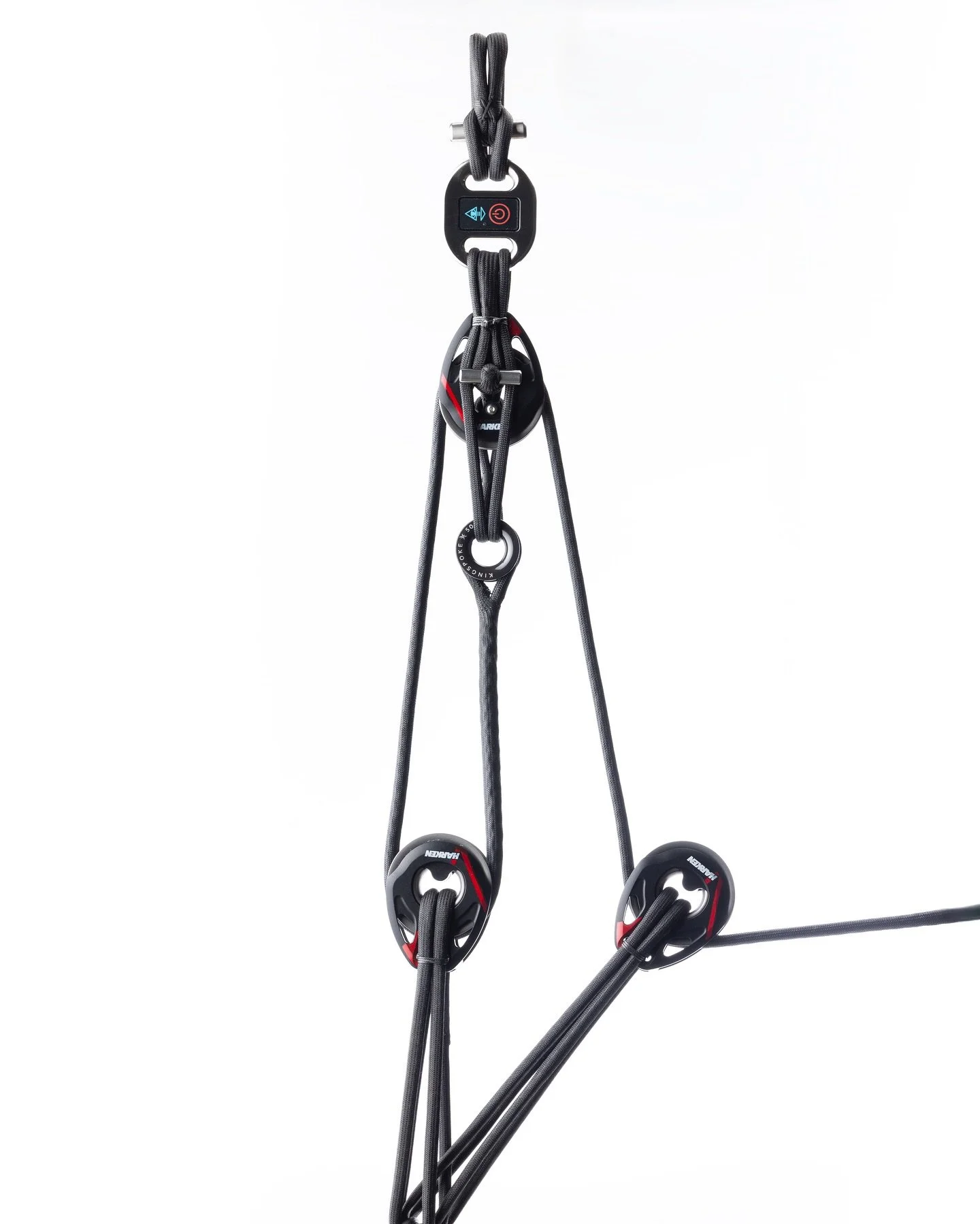 Runner purchase system that was a great coming together of several of our partners built with @gottifredimaffioli Ultra 99 cores and Dyneema covers, titanium dong bones designed in house, @harken_inc 6.5T V-Blocks and a @cyclopsmarine 10T load cell.