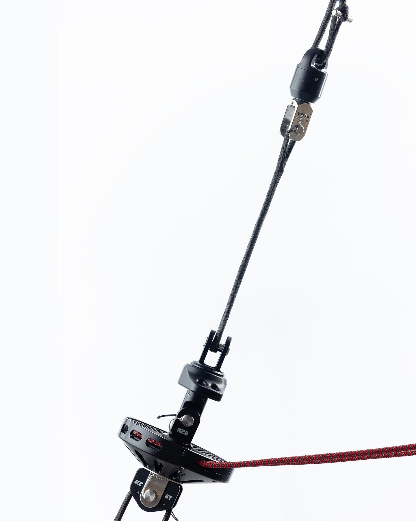 6ton furling drum with both a top down furling integrator and 2:1 tacks sheave. Along with the corresponding 6ton head swivel from @kz_racefurlers for a @northsails code sail built for a JV66.