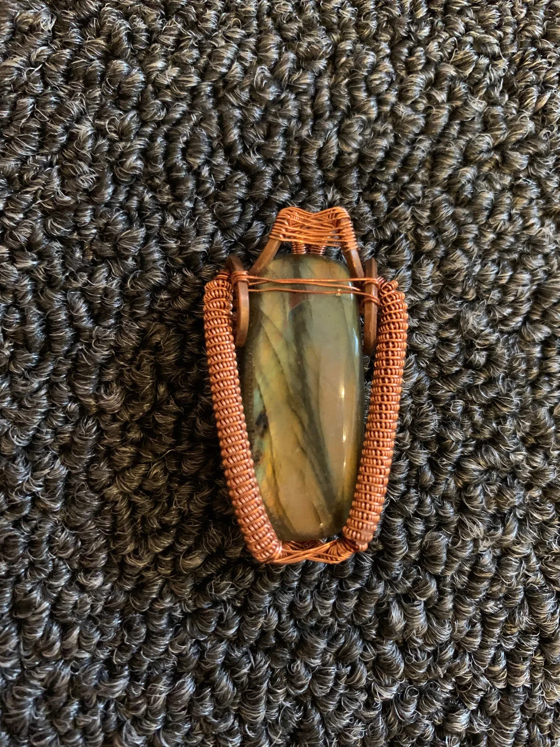 Labradorite Pendant-Medium