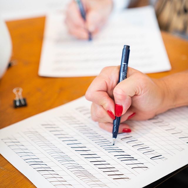 Tonight is the night for my FREE calligraphy workshop with @renworthington in downtown Fort Worth! From 6:00-8:00 we will have snacks, drinks, and of course an entire workbook to get you started on your calligraphy journey! Can't wait to see everyone