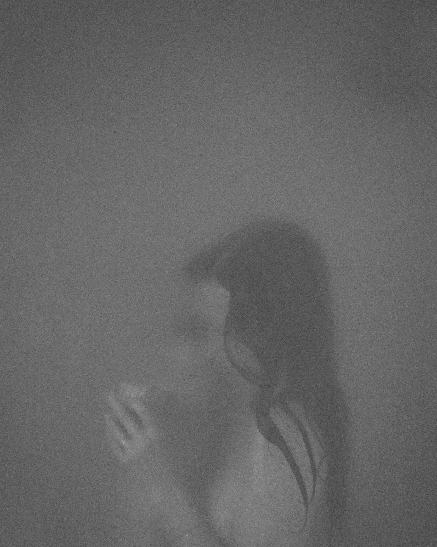 Skin to skin. Nursing. Tiny toes. Big feelings. Yes, this was in a shower and yes, I may be in there too. I&rsquo;m cool if you&rsquo;re cool with it. Thank you @ruthidaugherty for trusting me within this intimate space.

I make black and white portr