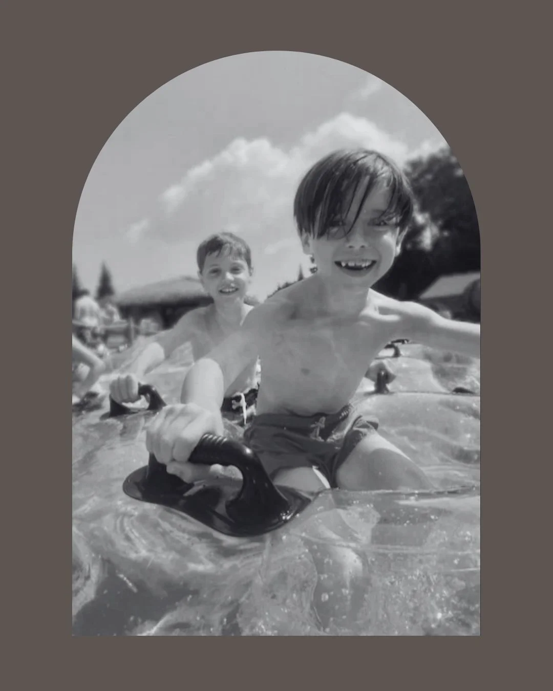 How to Take Photos at the Water Park with Your iPhone