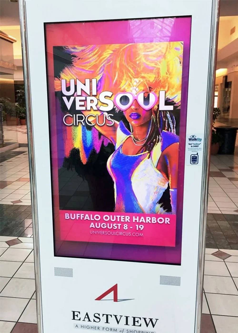 WalkUp mall video advertising kiosk