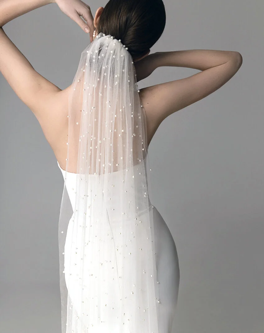 Veil 2028 back view