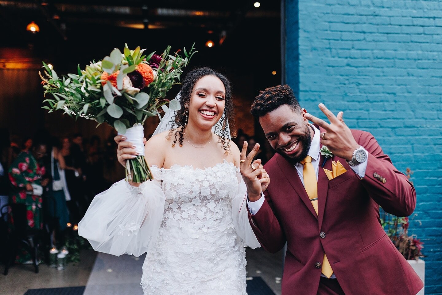 This ☀️ has us feeling SO excited for all the amazing events this year!

#tbt to Kat &amp; Aaron&rsquo;s amazing wedding last September 😍

📸: @jasminkempphotography 
Planner: @suzannehalaska @coutureeventschicago