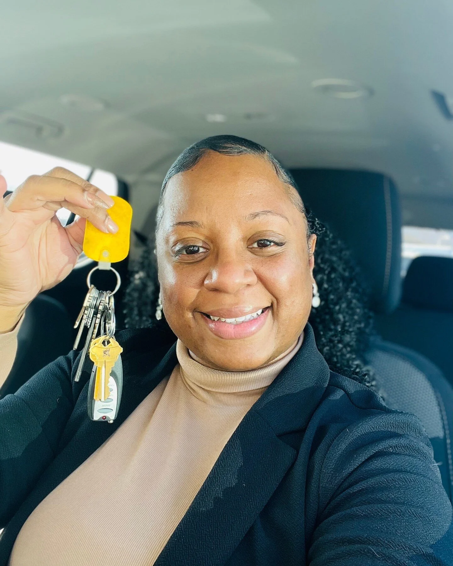 Let me tell you about THESE KEYS! 🔑

They open more than just the door to the building we now OWN! 🙌🏾

They the open door to NEW OPPORTUNITIES! 

They open the door to DREAMING OUT LOUD! 

They open the door to GOD&rsquo;S BLESSED FAVOR! 

DIVINE 