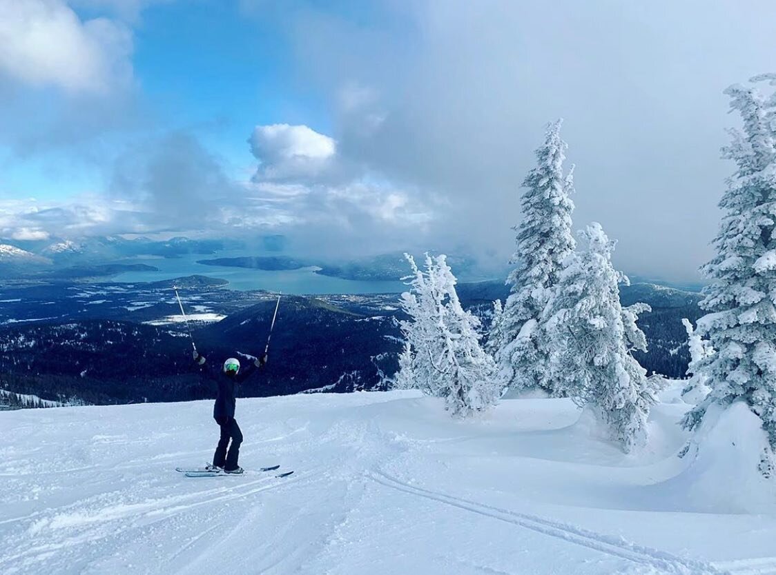We can&rsquo;t wait for days like this 🤩 What mountains will you be skiing this season?

📸 @kate2.0_
.
.
.
#cda #cdaidaho #coeurdalene #postfalls #hayden #spokane #nidaho #northidaho #idaho #idahome #idahoexplored #pnw #pacificnorthwest #inlandnort