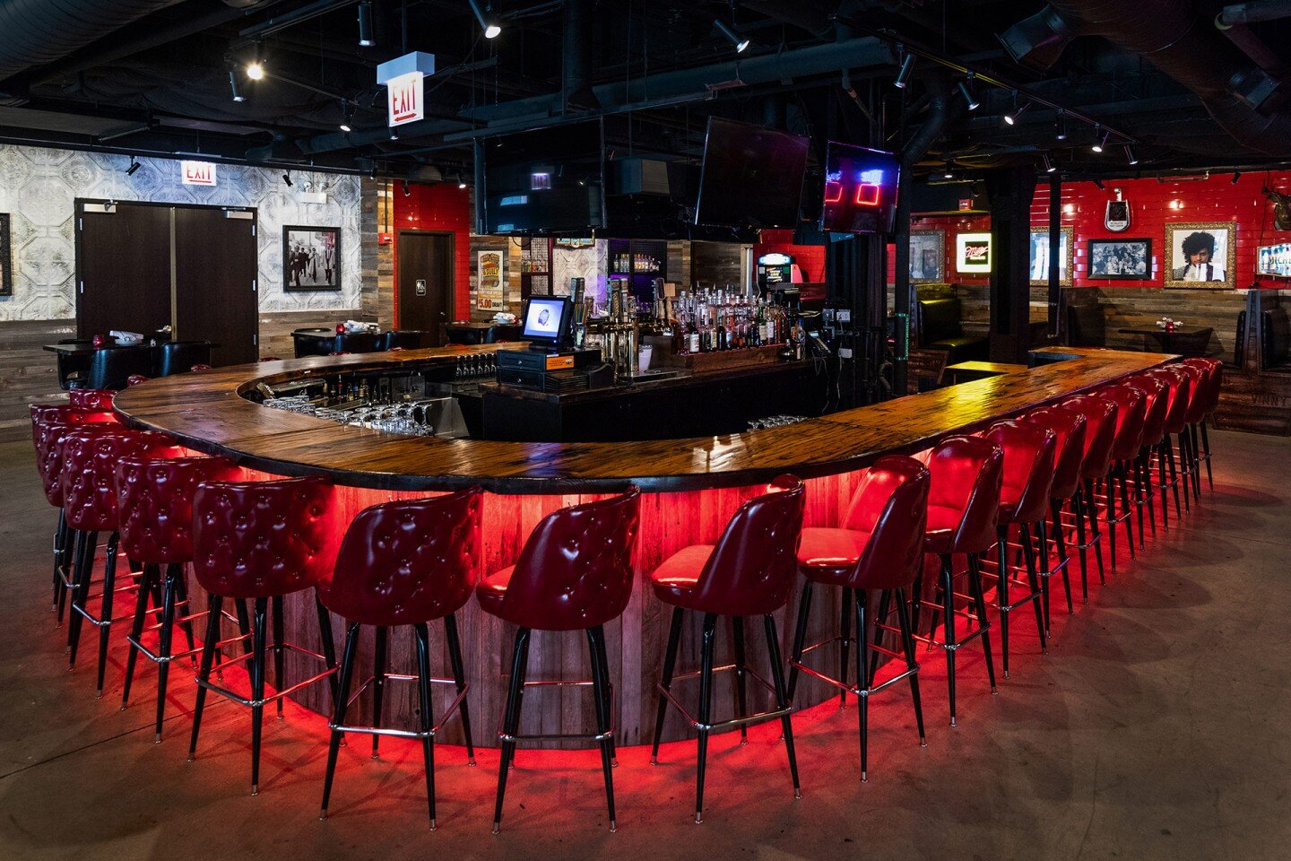 vinnys_pizza_bar_02-uai-1440x960.jpg