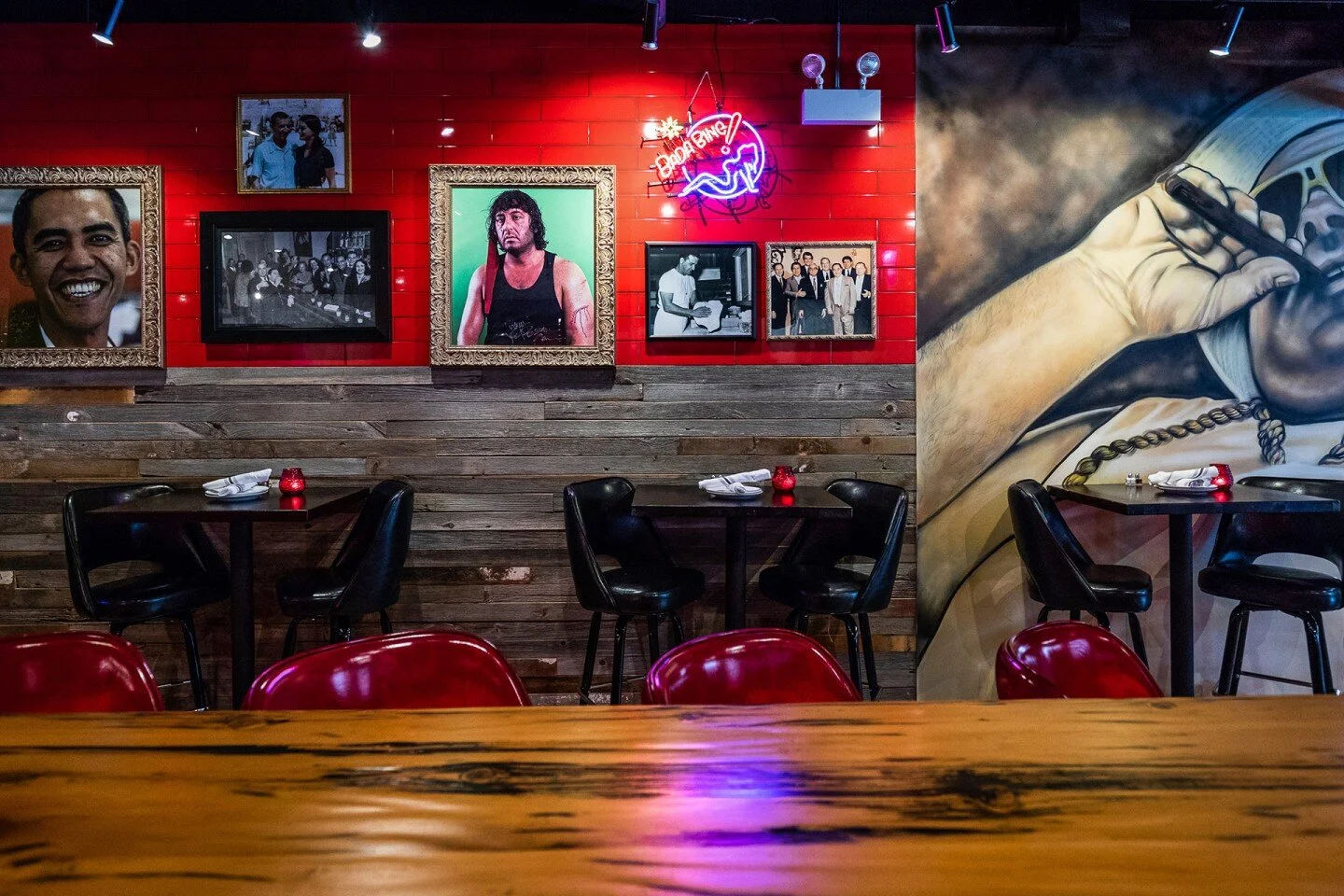 vinnys_pizza_bar_03-uai-1440x960.jpg