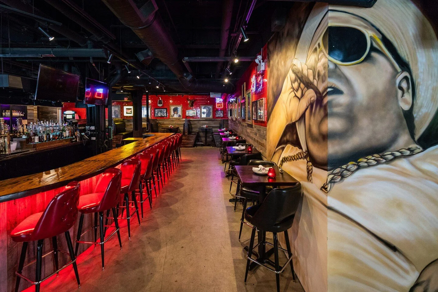 vinnys_pizza_bar_11-uai-1440x960.jpg