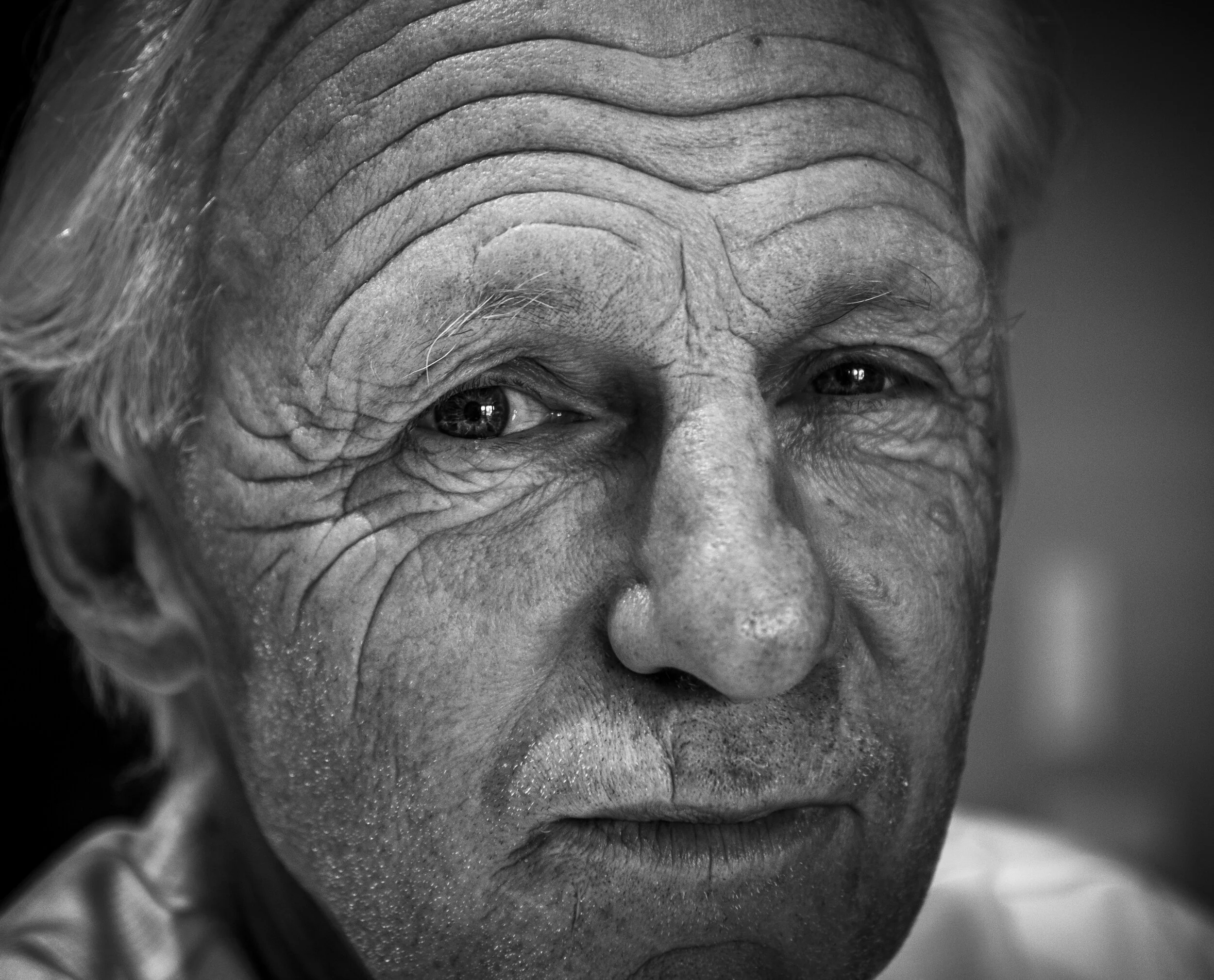  Micheal MacPherson, the father of three, sits for a portrait while visiting with his grandchildren in Okotoks, Alta. on Friday, Jan. 12, 2018. MacPherson makes an annual trip from his Kelowna residence to spent time with his oldest son and three gra