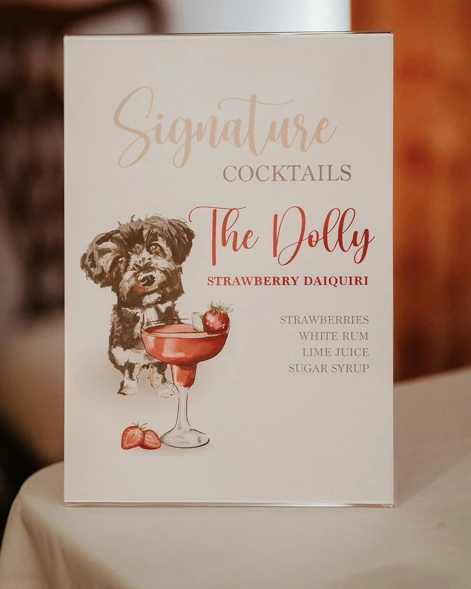 Sip, sip, hooray! 🍹✨ 
From Aperol, Limoncello &amp; Hugo Spritz Stations, to stylish G&amp;T bars and bespoke couple&rsquo;s cocktails, we&rsquo;ll make sure your wedding drinks sparkle on your big day&hellip;. 

Throwing it back to this beautiful w