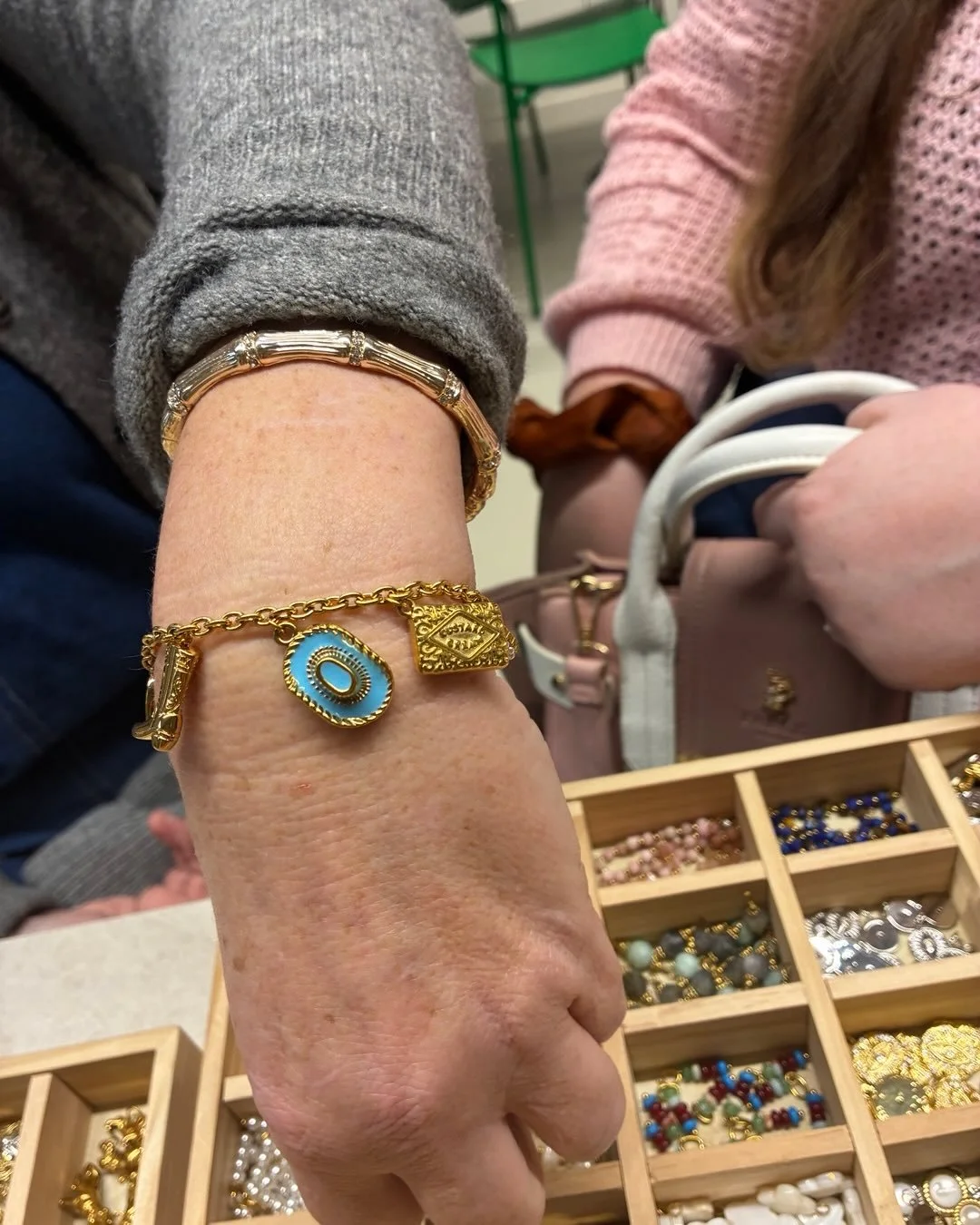 Jewellery making with the girls - best present 🎁