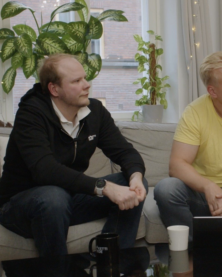 Onko AI oikoreitti onneen... eli senioriksi? 

Ei ole.

Torstaiaamun Rakettiwebinaarissa Janne, rakettitieteilij&auml; #55, tiivist&auml;&auml; seniorikehitt&auml;j&auml;n kasvun n&auml;in: &ldquo;Vaatii virheiden tekemist&auml;, jotta ymm&auml;rret&