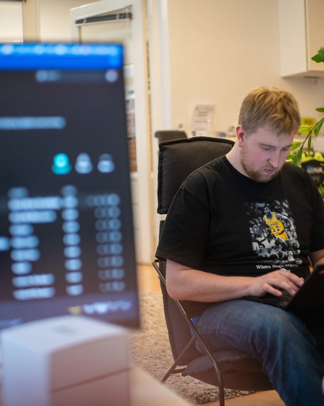 Three things stood out from Sergey Alto&rsquo;s (rocket scientist #45) experience using AI in a real modularisation project:

1️⃣ The biggest change is not speed &ndash; it&rsquo;s context.
AI makes it possible to work with a much broader understandi
