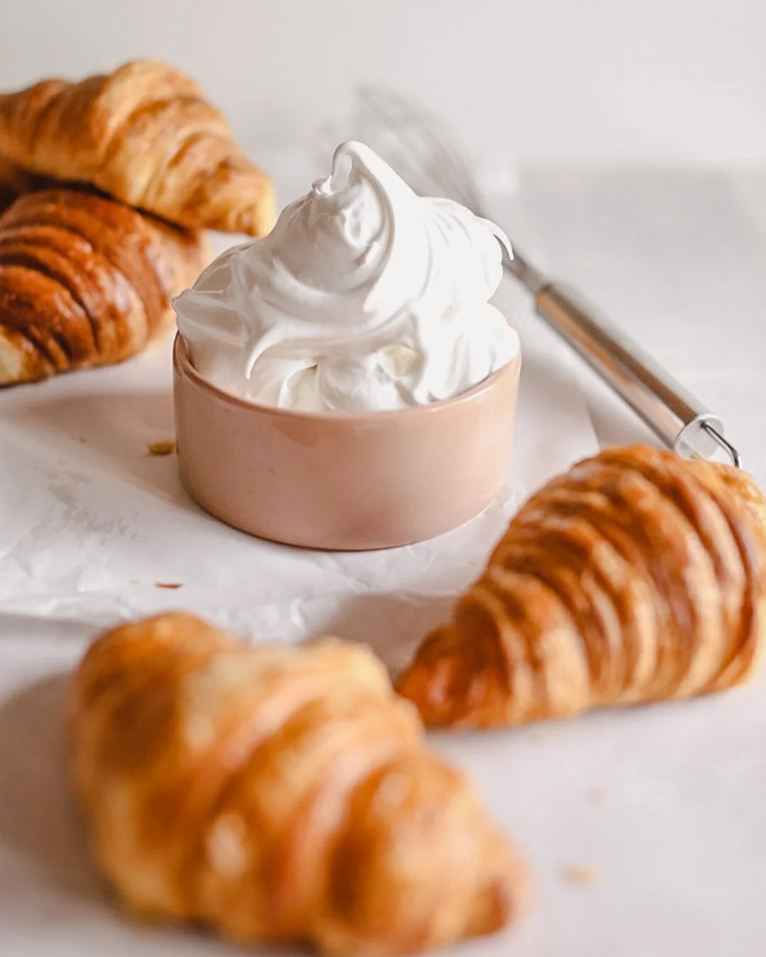 MERENGUE croissants_2e59_baixa.jpg
