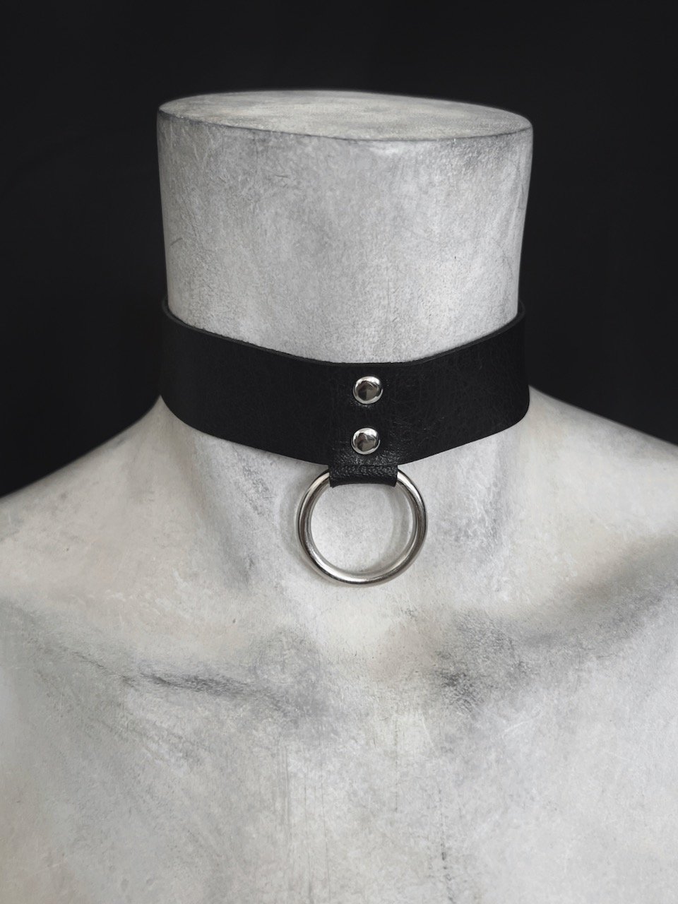 1" Wide Black Choker With Silver O-Ring - Vegan Leather Collar Necklace - Unisex Punk Black Choker Collar - Goth Faux Leather Day Collar