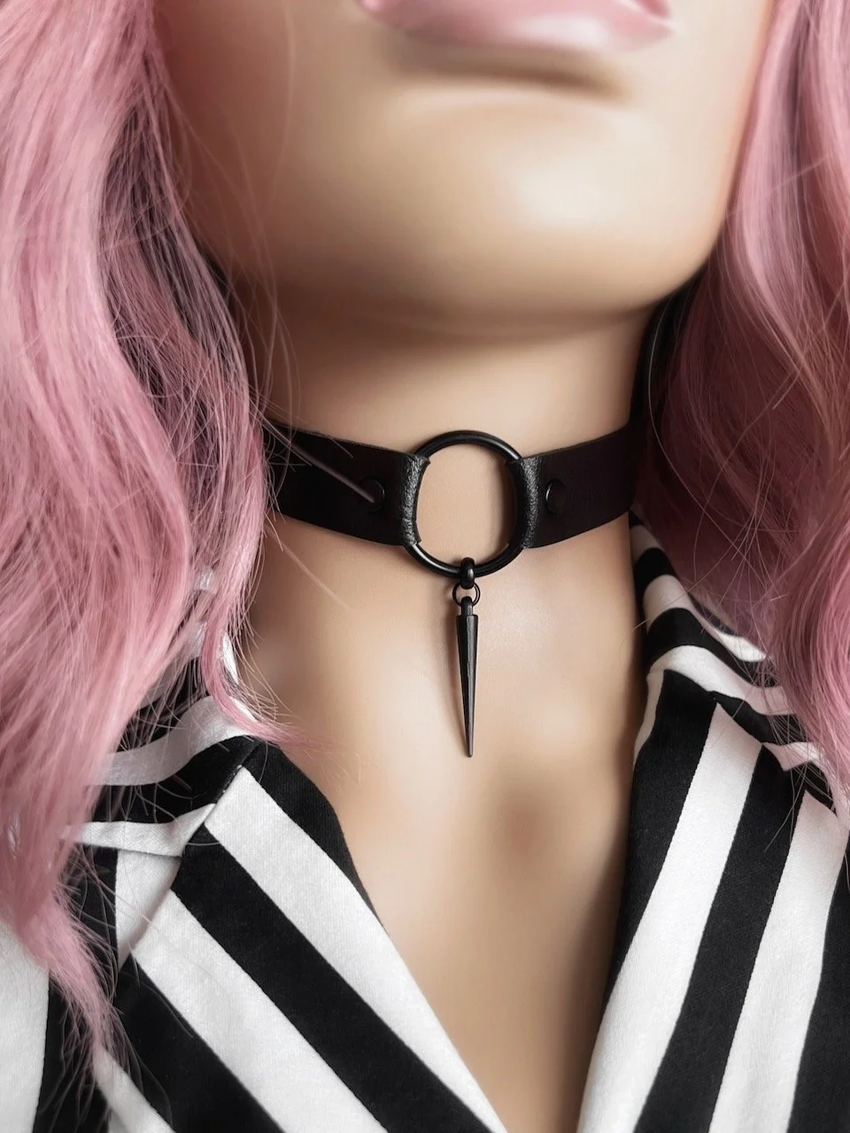 Spiked o ring choker new arrivals