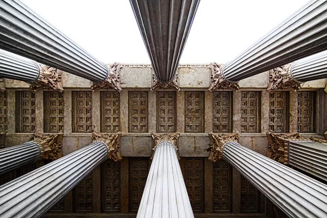 The Easter Story: "The Column" – John 20:1-17