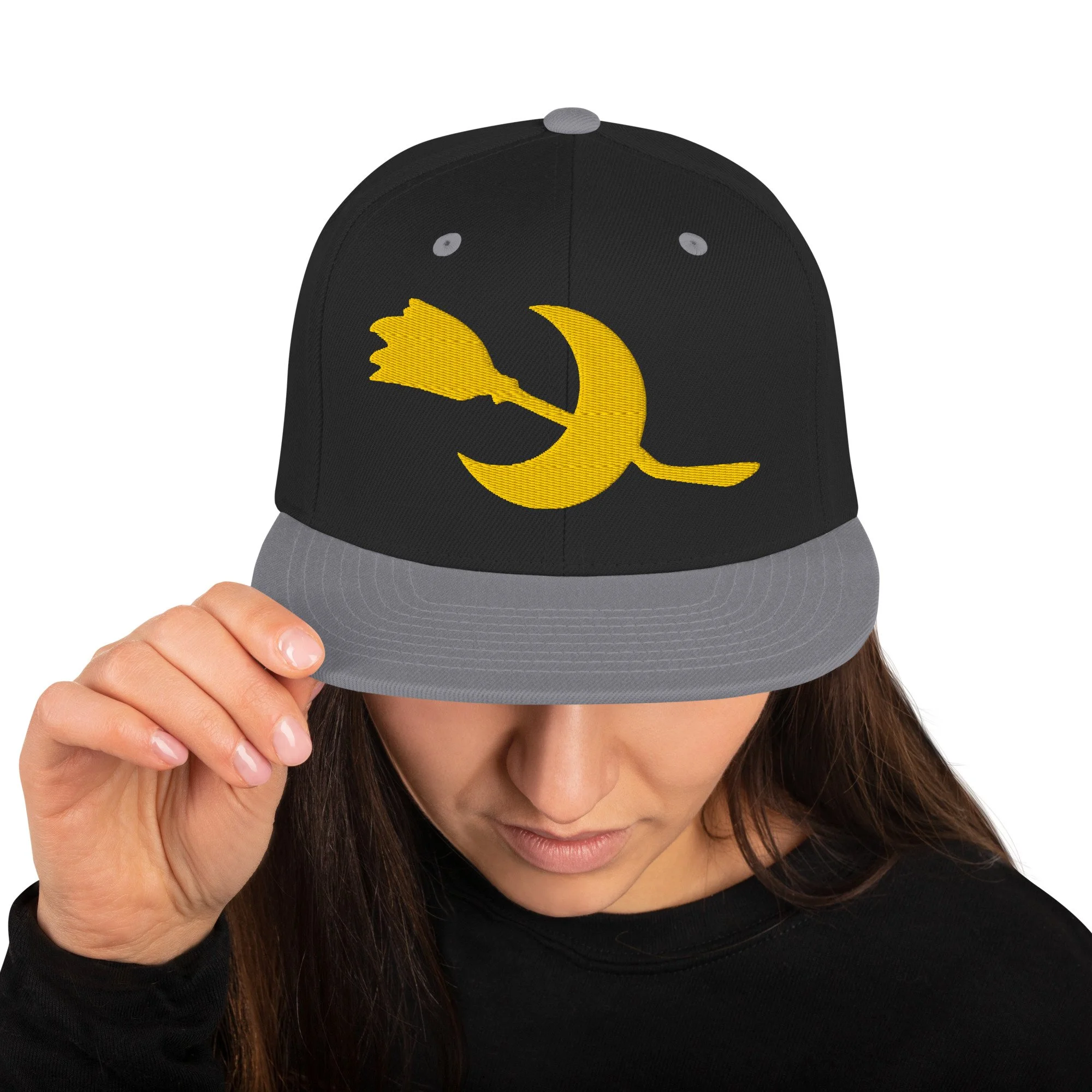 classic-snapback-black-silver-front-68d55a03160b9.jpg