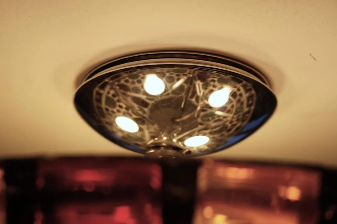 byron-jelden-art-stop-trucking-chandelier-ceiling-medallion.JPG