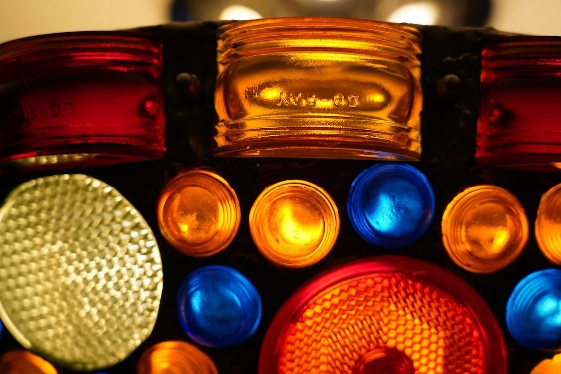 byron-jelden-art-stop-truckin-chandelier-close-up-detail.JPG