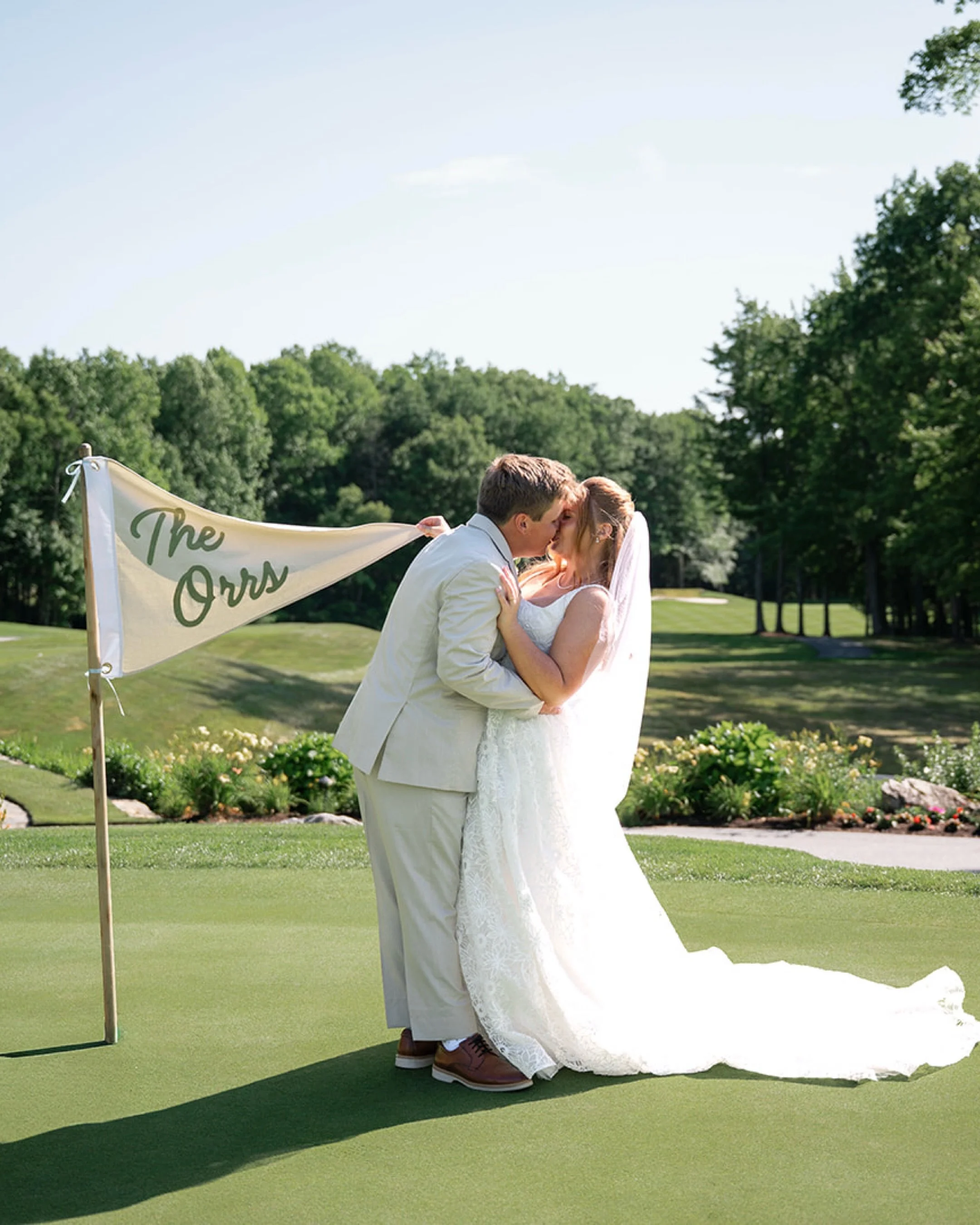 Few shots from yesterdays wedding! Congrats M&amp;A 🤍😊

#northcarolinaphotographer #northcarolinawedding #weddingday #weddinginspo 

Wedding &bull; country club &bull; golf &bull; engagement &bull; mountains &bull; North Carolina
