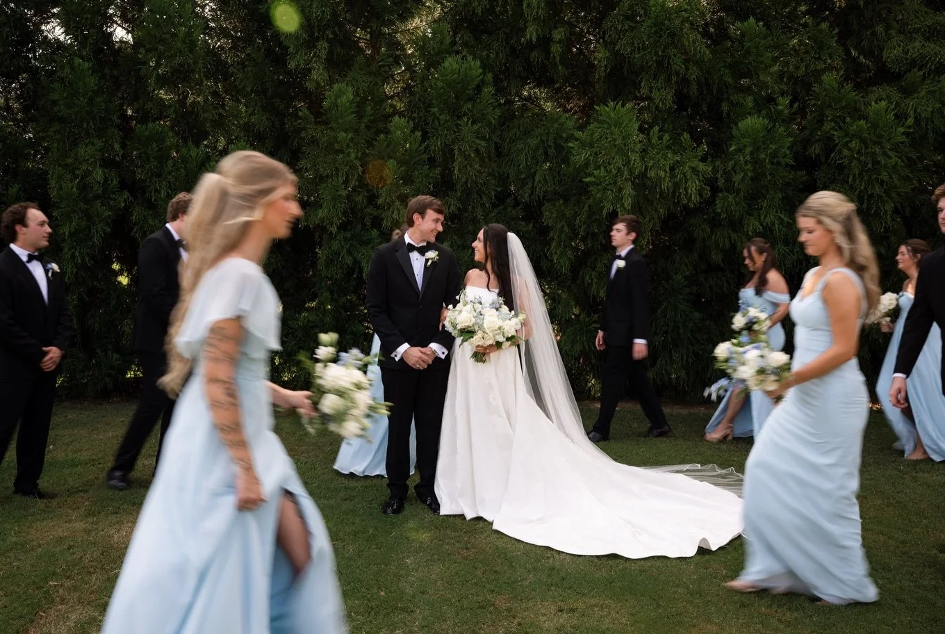 Wedding day for J&amp;E at @aurorafarmseventvenue ! 💍 

With the amazing @ashleighhowardweddings 
@alexchapmanstudios (video)
@reevescatering 
@simplestems 

Greenville, Sc &bull; photographer &bull; wedding photographer &bull; inspo