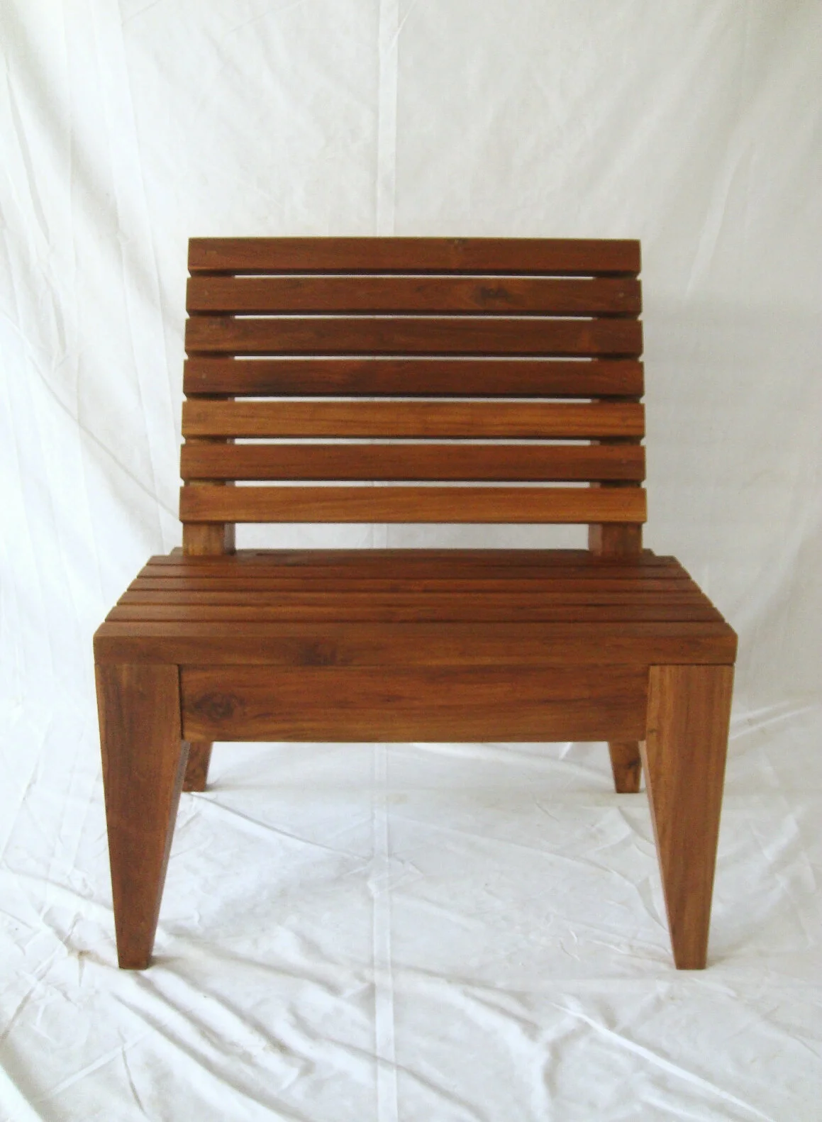 Etue Series . Chair . Contemporary Outdoor Seating