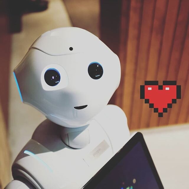 Listen to the sex and technology podcast episode of A Scientist Walks Into A Bar to hear Kris' inside scoop on Tinder and sex robots 🤖💘💻🖱 #tinder #onlinedating #sexrobots #sexed #sexeducation #sexed #adultsexed #research #researcher #relationship