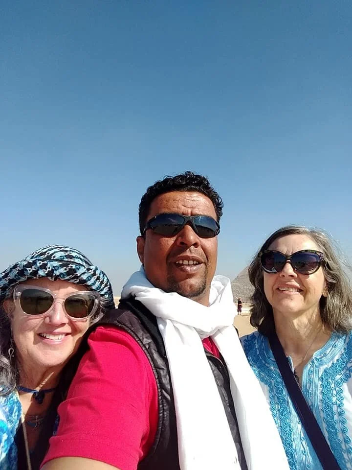 pyramids maggie auf me.jpg
