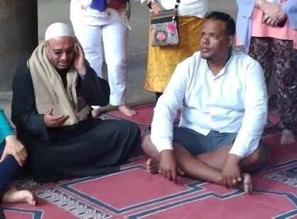 Mosque chanting (2).jpg